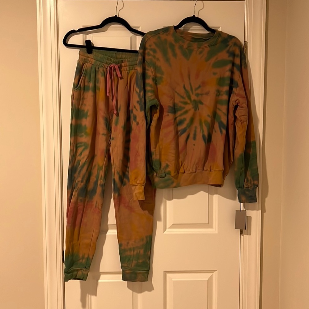 Strut This sweatsuit set